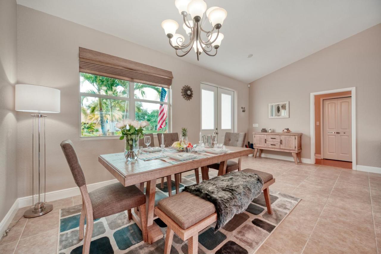 Villa Holiday Sunrise Cape Coral Ngoại thất bức ảnh